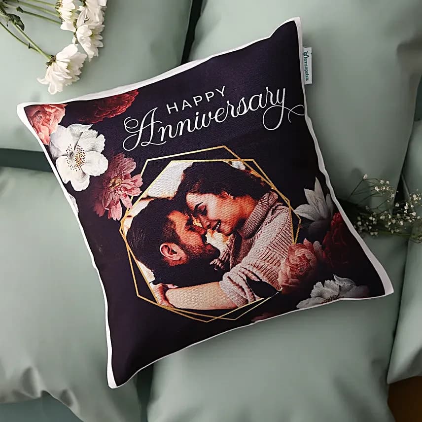 Romantic anniversary gifts